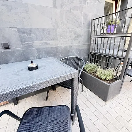 Historia I Terrasse & Wi-fi בילפלד